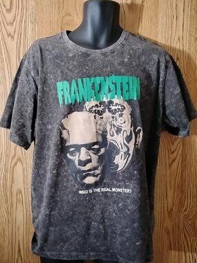 Universal Studios Frankenstein T-shirt Size L, Who's the Real Monster?